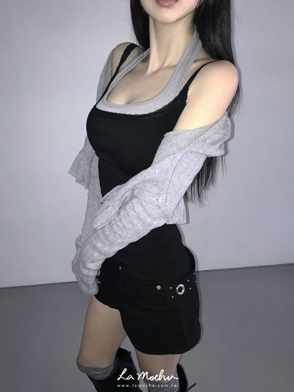 假兩件繞脖拼蕾絲肩帶背心